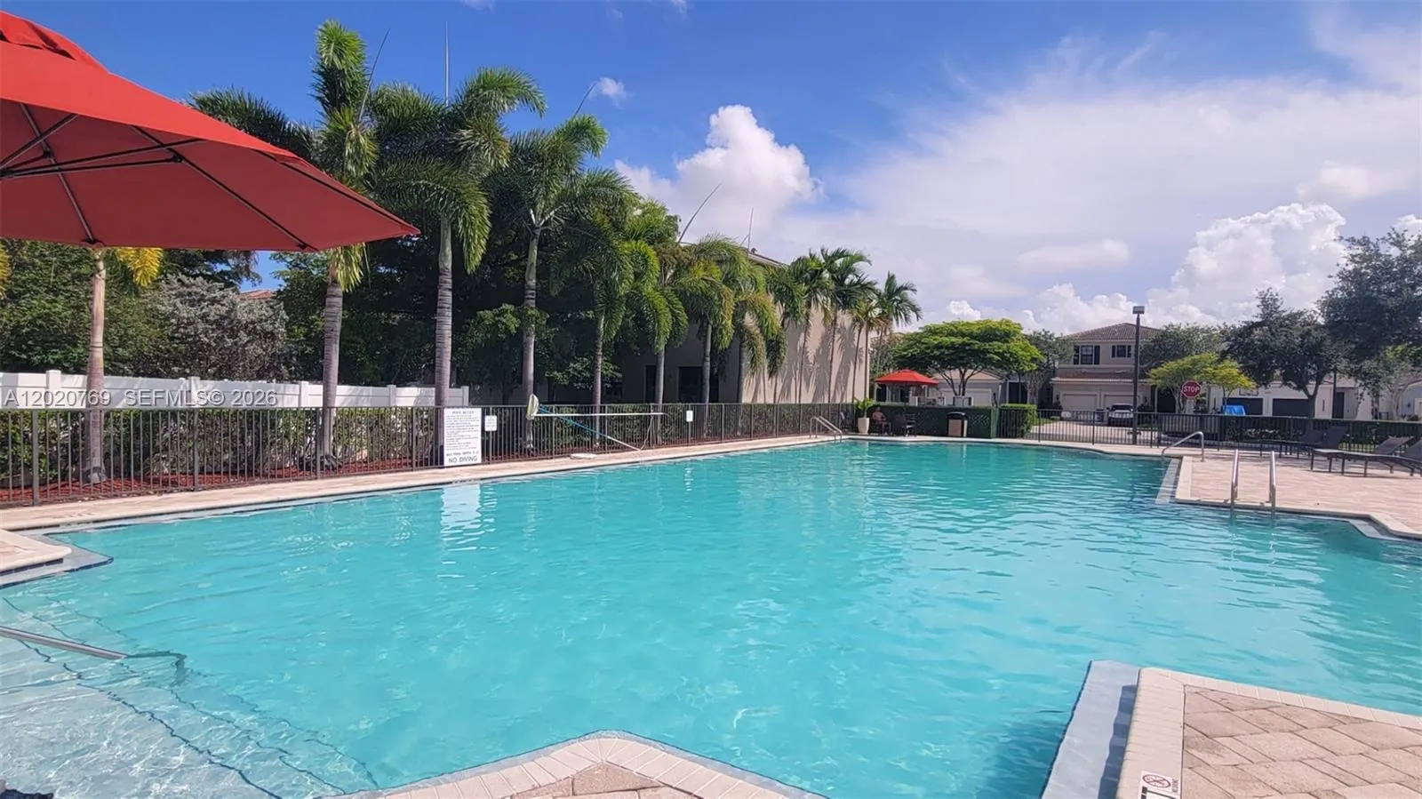 438 NE 194th Ter # 438, Miami FL 33179