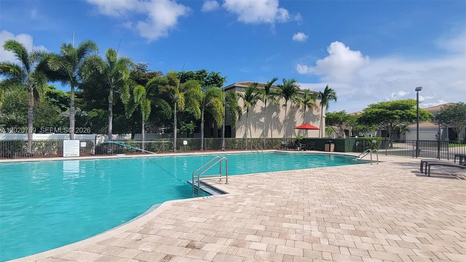 438 NE 194th Ter # 438, Miami FL 33179