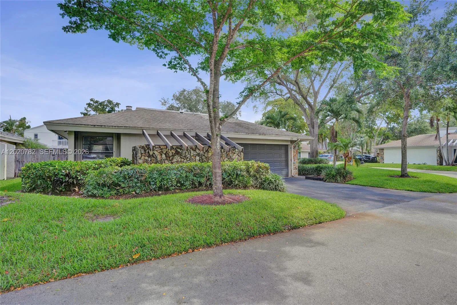 4 bedroom 2 bath for sale at 30 Cedar Rd, Hollywood FL 33021