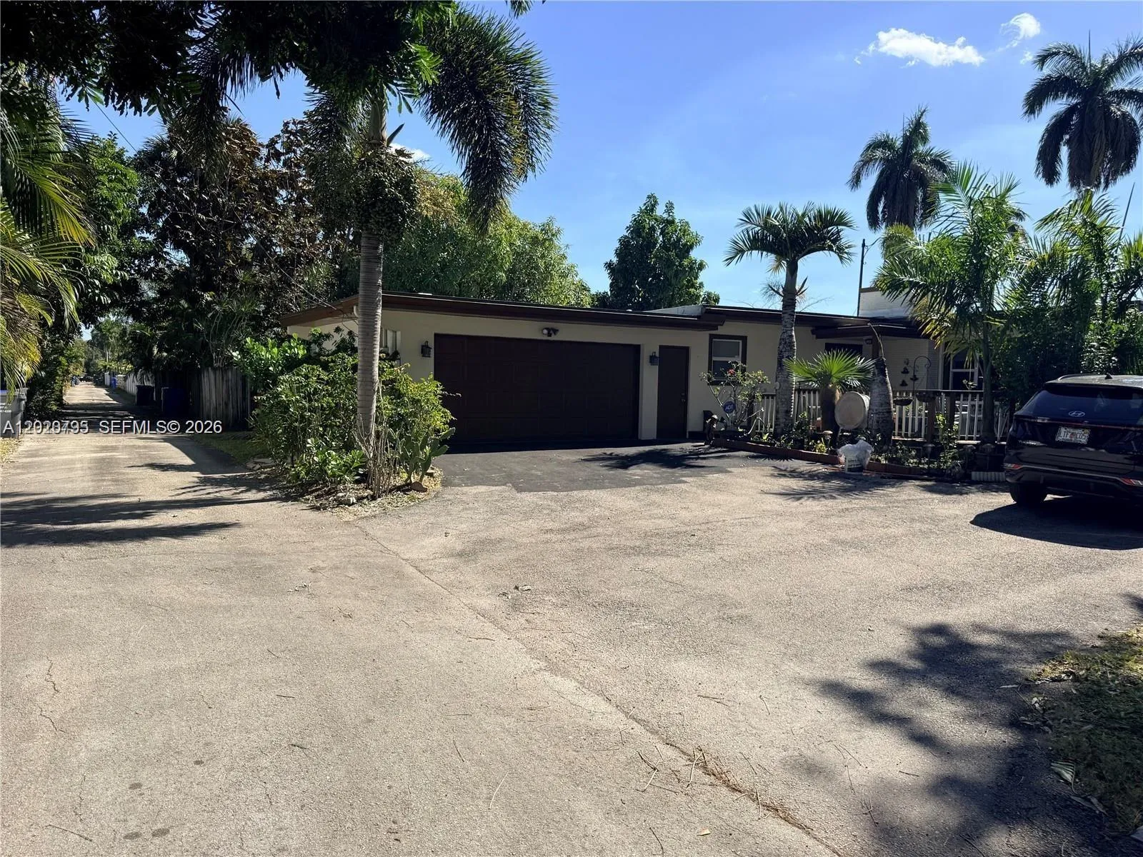 3 bedroom 2 bath for sale at 3149 Hollywood Blvd, Hollywood FL 33021