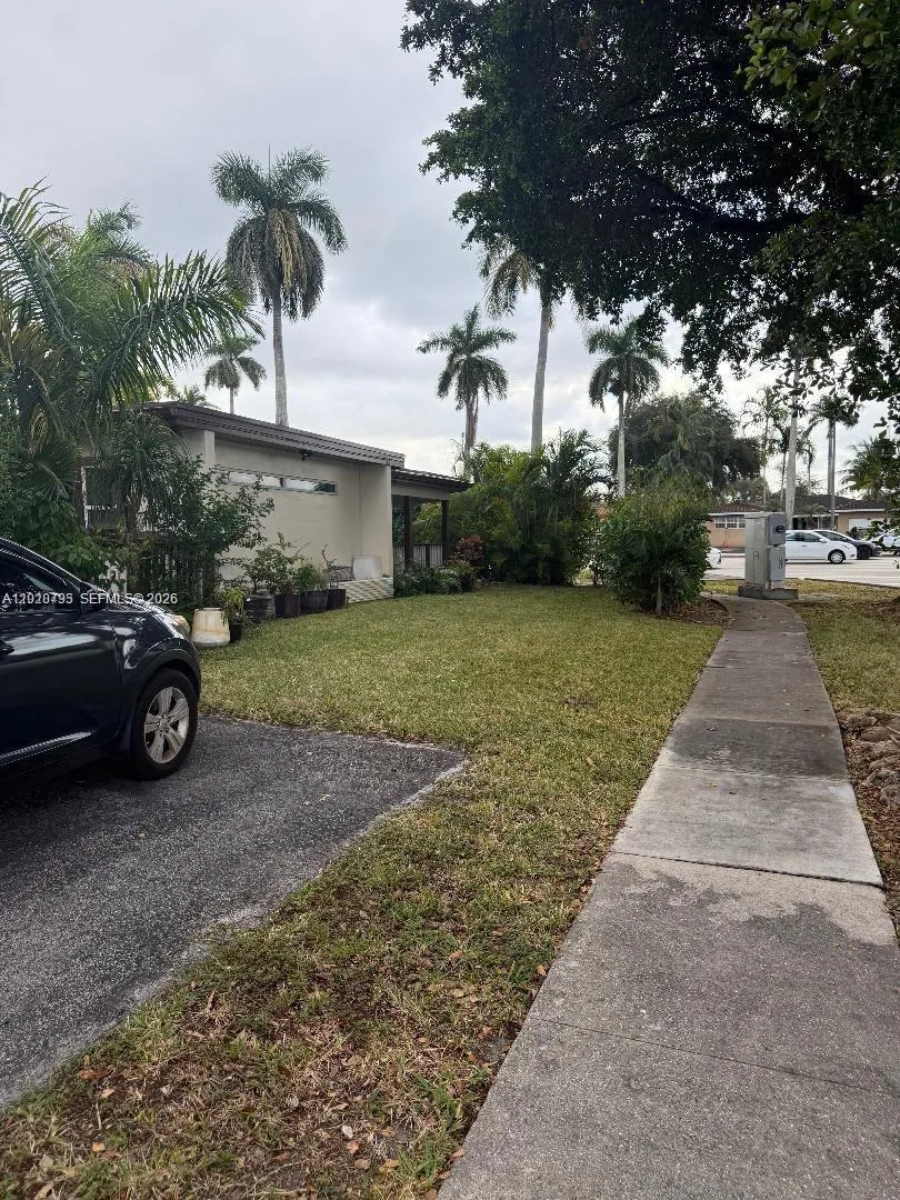 3149 Hollywood Blvd, Hollywood FL 33021