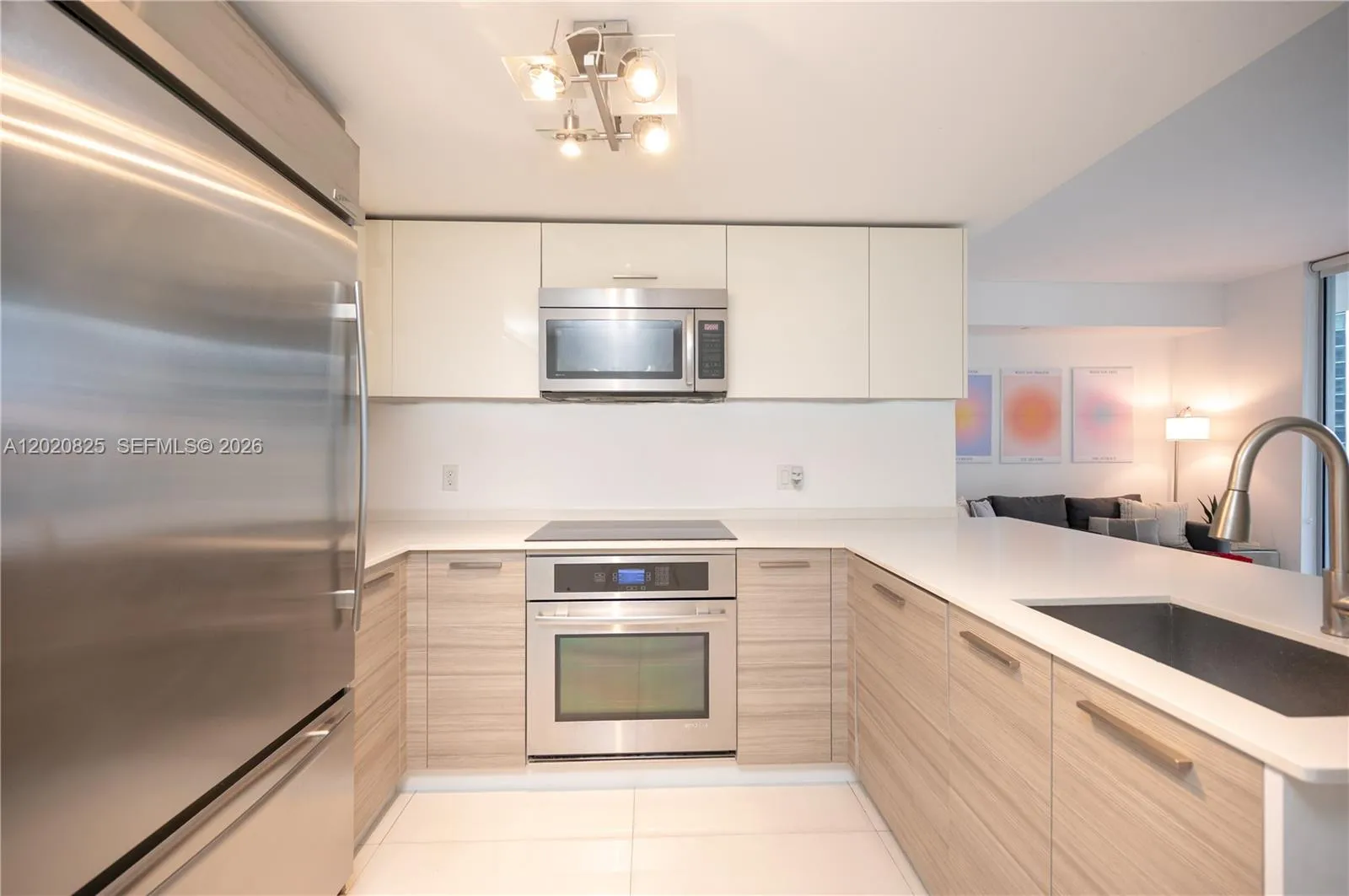 1300 Brickell Bay Dr # 1601, Miami FL 33131