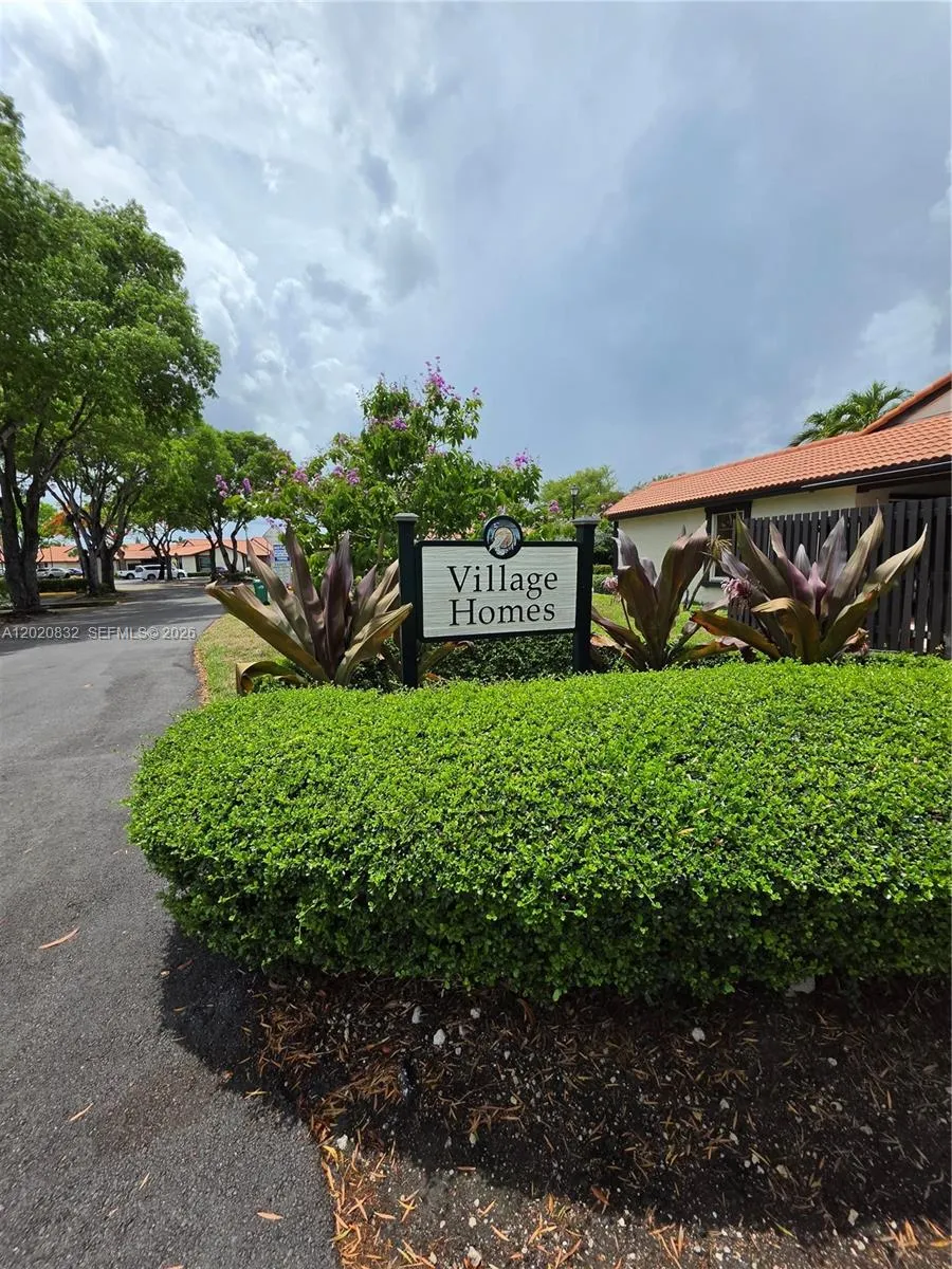 15240 SW 45th Ter # 54F, Miami FL 33185