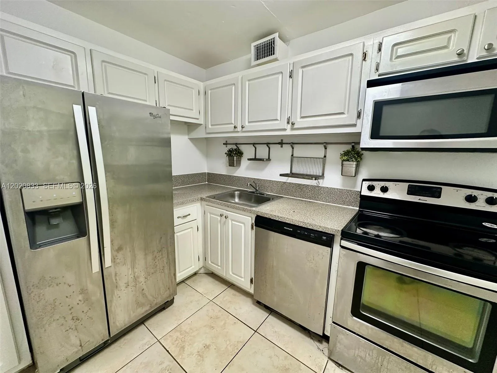 1800 Sans Souci Blvd # 410, North Miami FL 33181