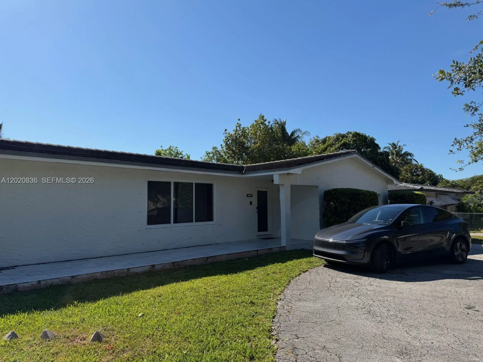 13425 NW 2nd Ave, Miami FL 33168