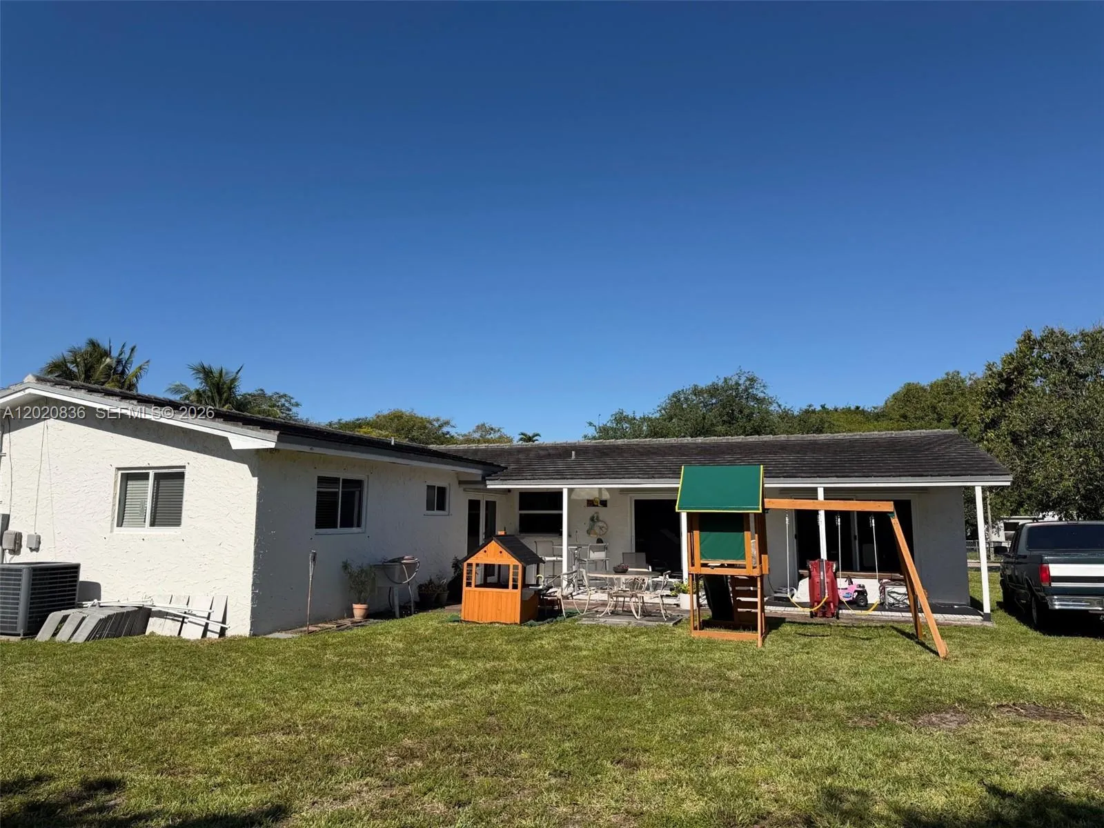 13425 NW 2nd Ave, Miami FL 33168