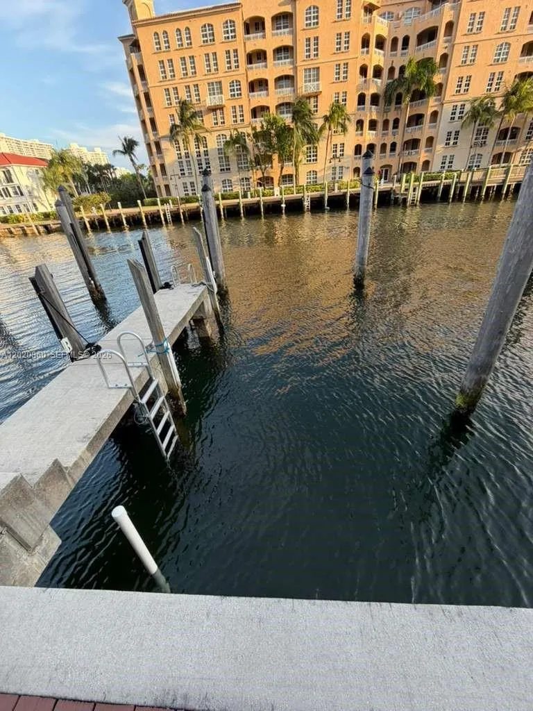 2950 NE 188th St #27, Aventura FL 33180
