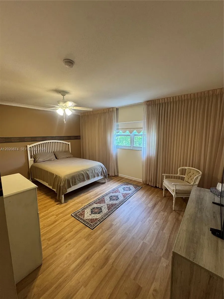 6731 Cypress Rd # 410, Plantation FL 33317