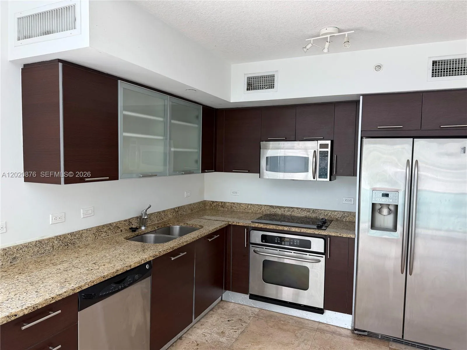 41 SE 5th St # 716, Miami FL 33131