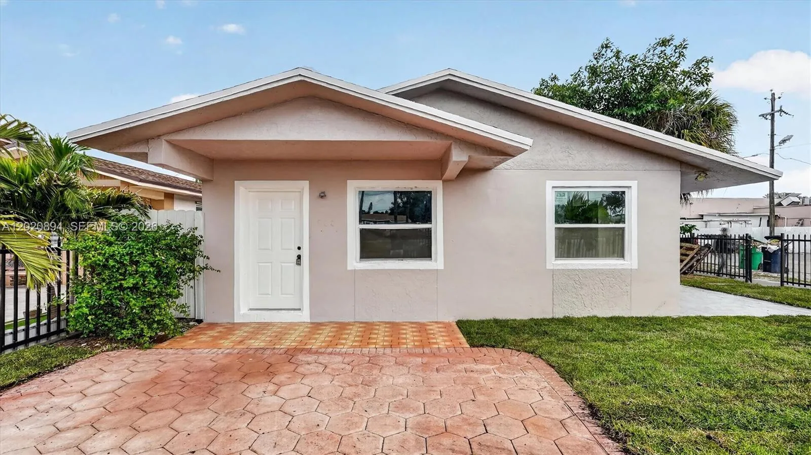 900 Sharazad Blvd, Opa-Locka FL 33054