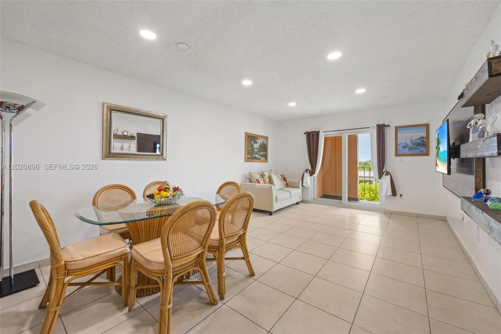 440 E 23rd St # 1405, Hialeah FL 33013