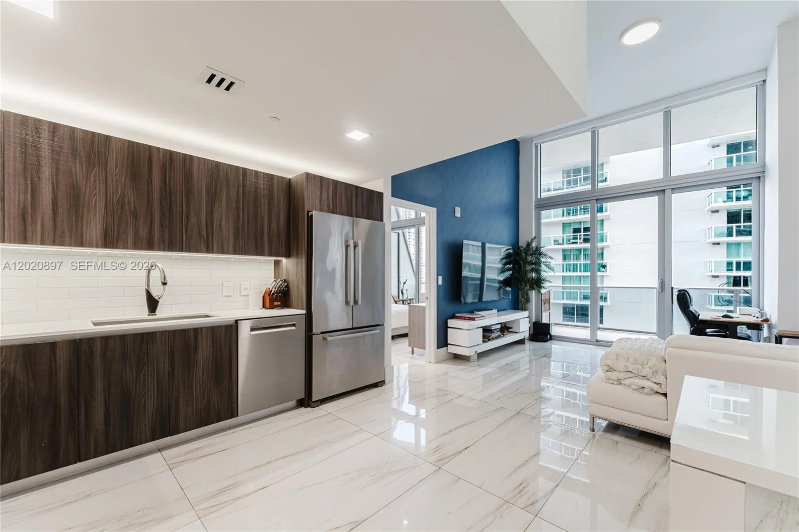 1 bedroom 1 bath for sale at 488 NE 18th St # 1205, Miami FL 33132