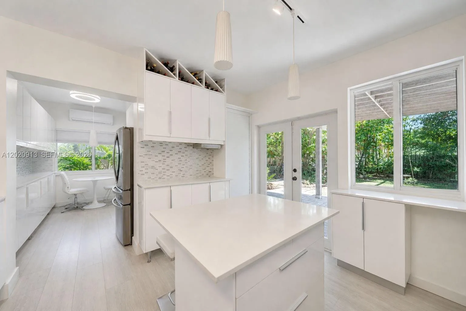 860 NE 127TH ST, North Miami FL 33161