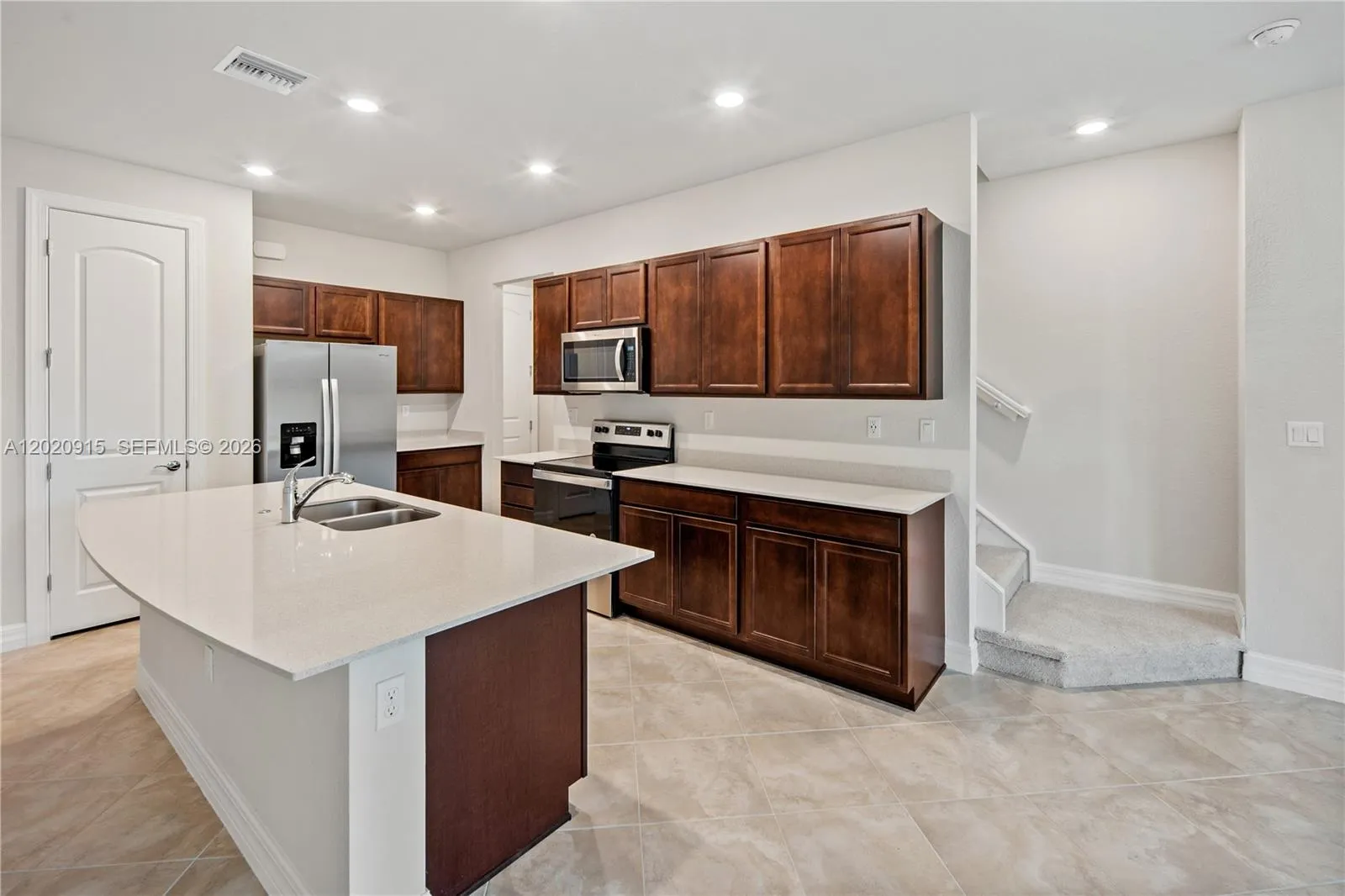 4488 E Appleton Cir E, Oakland Park FL 33309