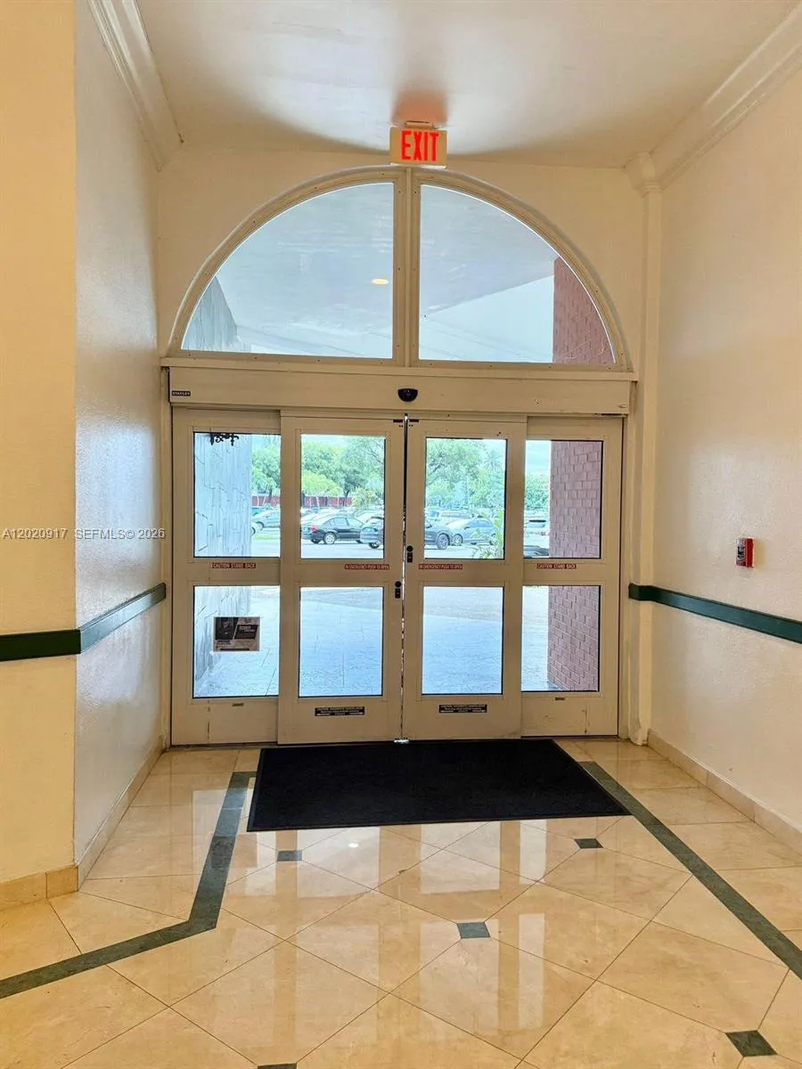1351 NE Miami Gardens Dr # 704E, Miami FL 33179