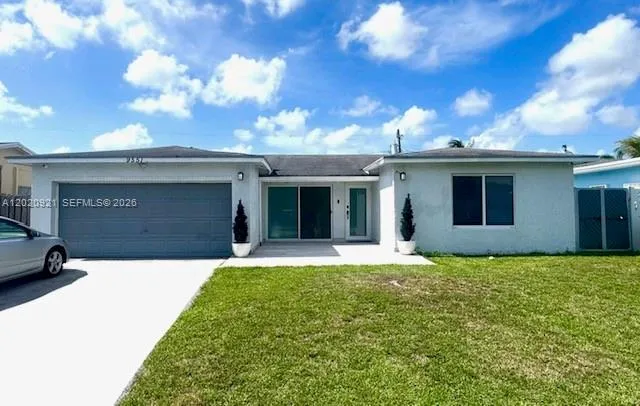 9551 NW 19th Pl, Sunrise FL 33322