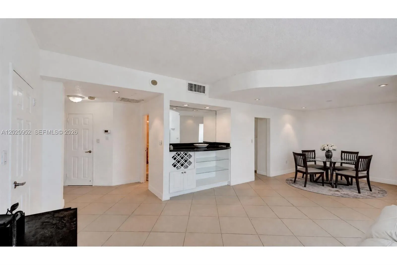 4925 Collins Ave # 3H, Miami Beach FL 33140