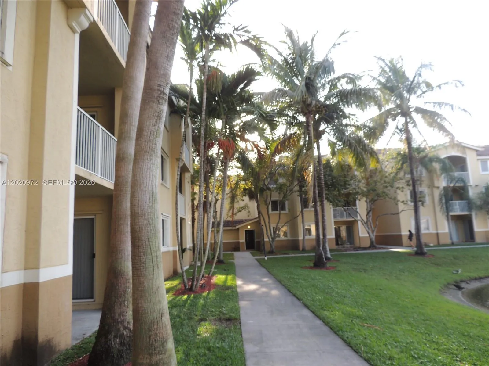 2600 S University Dr # 103, Davie FL 33328