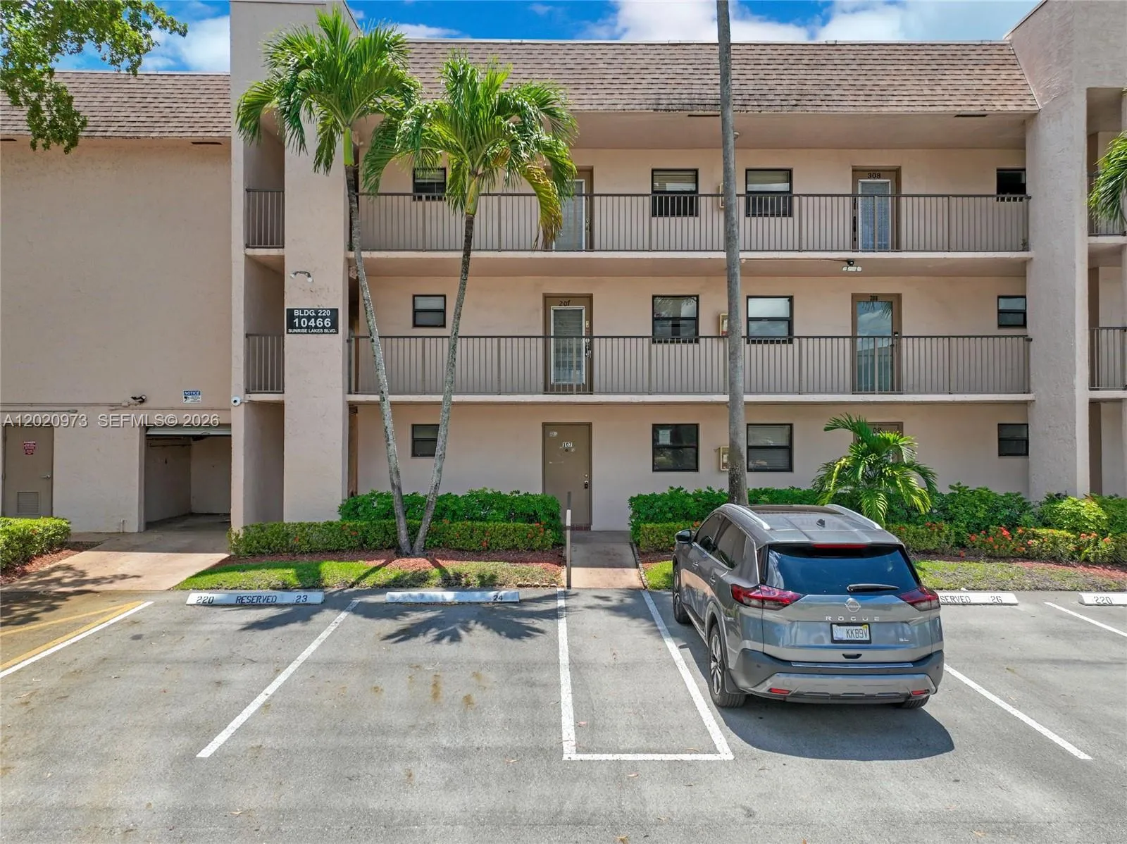 10466 Sunrise Lakes Blvd # 107, Sunrise FL 33322