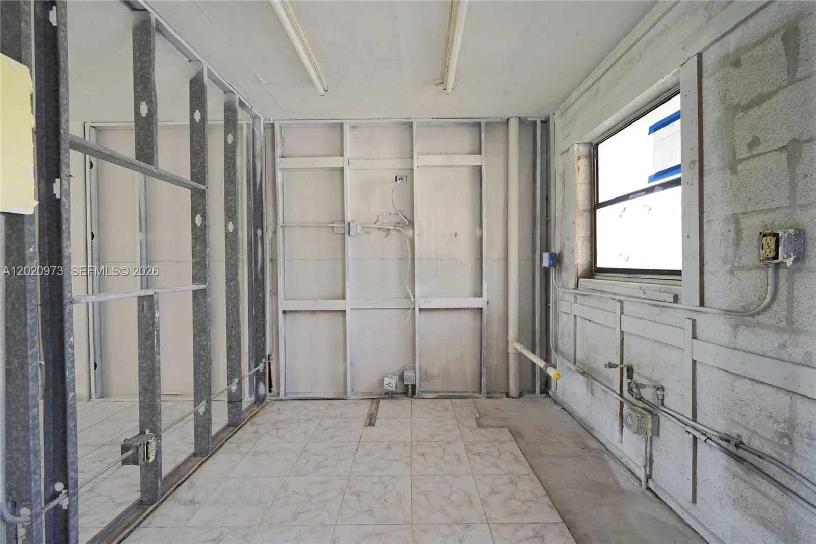 10466 Sunrise Lakes Blvd # 107, Sunrise FL 33322