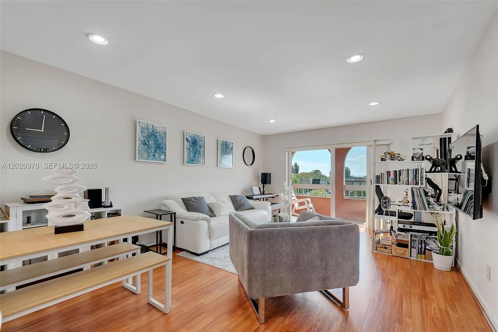 7701 Camino Real # 416, Miami FL 33143