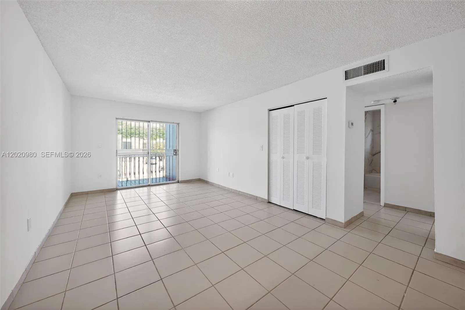 145 SW 30TH CT # B208, Miami FL 33135