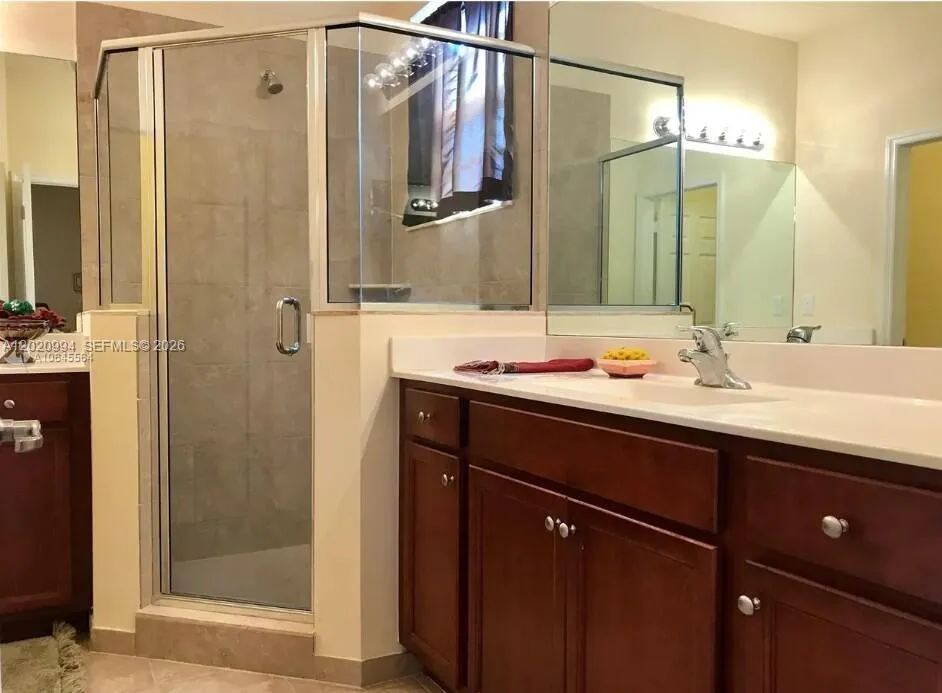 5919 NW 56th Pl, Tamarac FL 33319