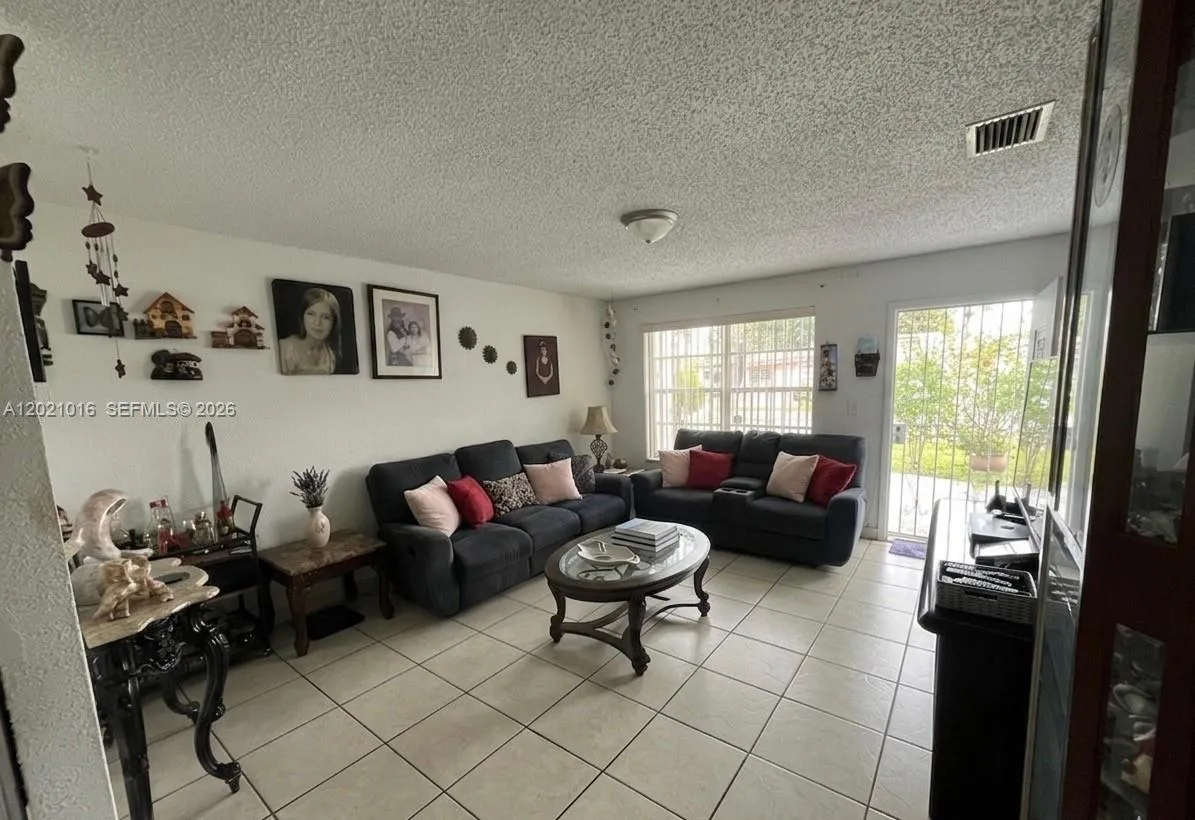 5452 NW 172nd TER, Miami Gardens FL 33055