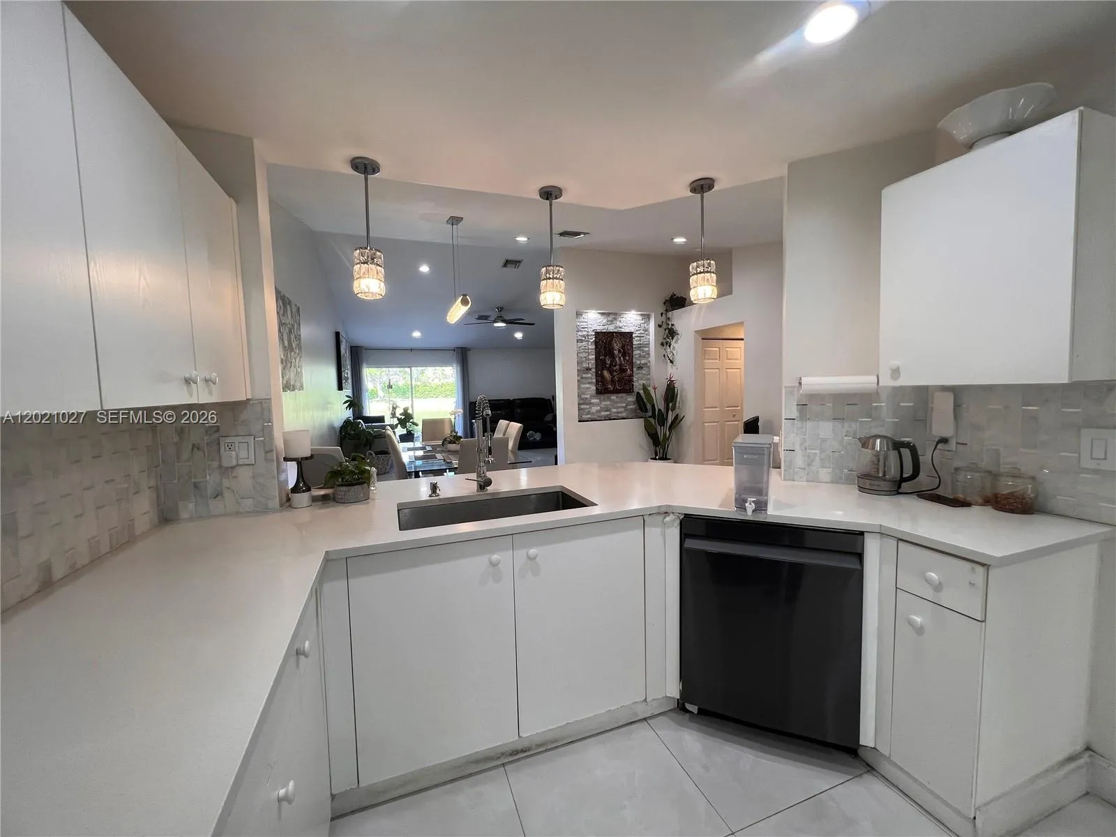 1590 Orion Ln, Weston FL 33327