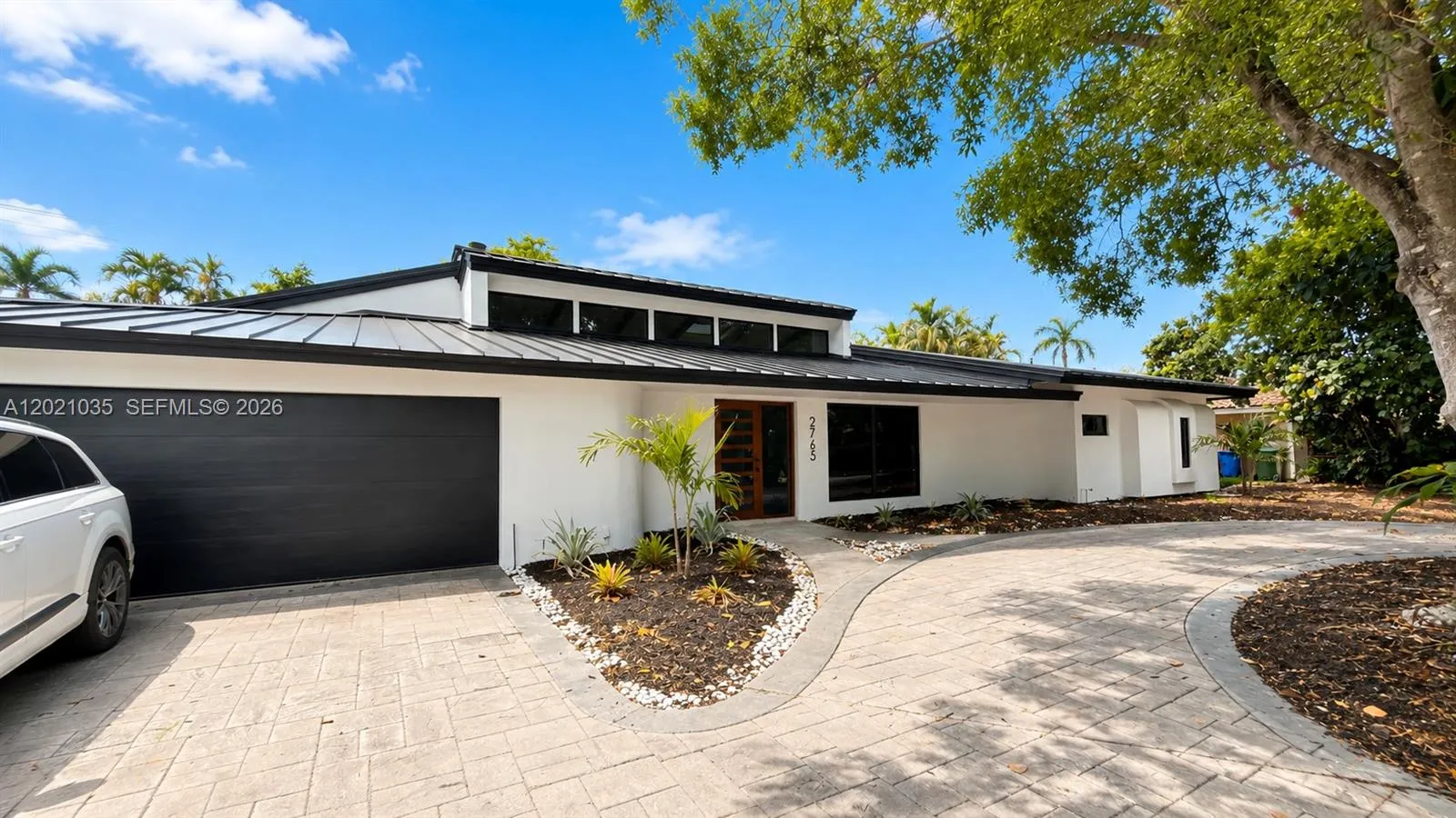 2765 NE 35th Dr, Fort Lauderdale FL 33308
