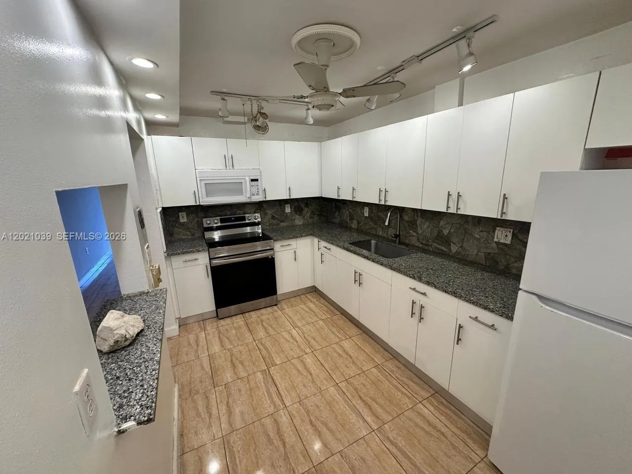 1470 NE 125th Ter # 412, North Miami FL 33161