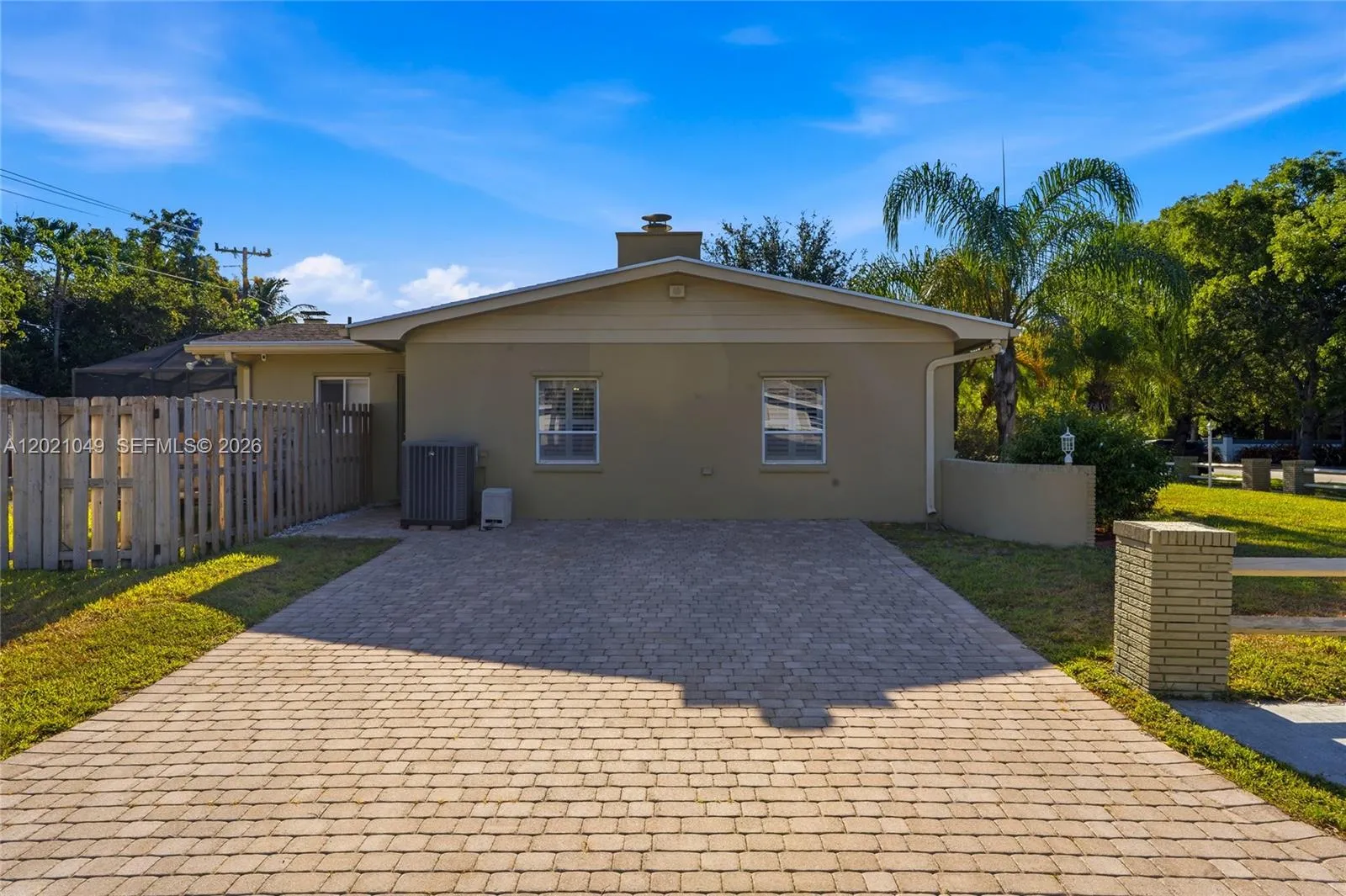 8495 SW 160th St, Palmetto Bay FL 33157