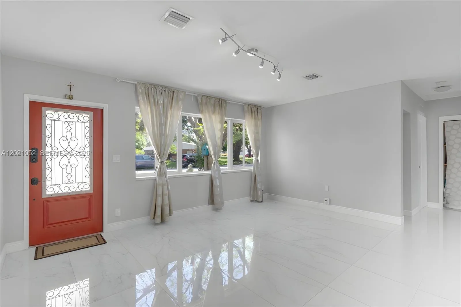 2340 SW 15th St, Fort Lauderdale FL 33312