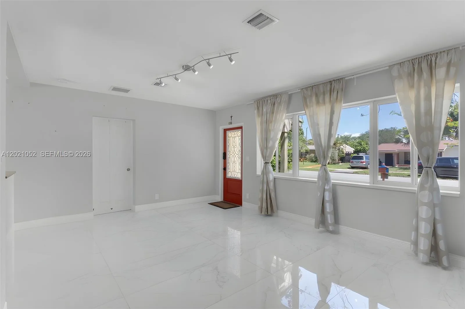2340 SW 15th St, Fort Lauderdale FL 33312