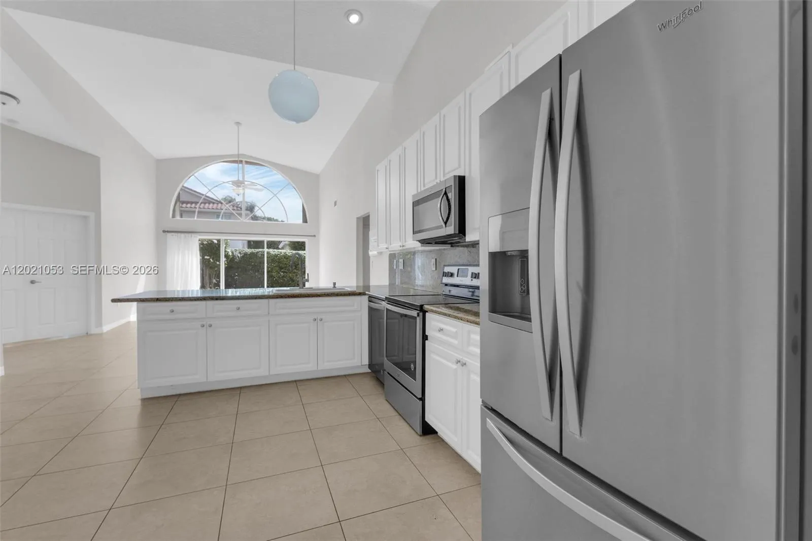 10635 NW 54th St, Doral FL 33178