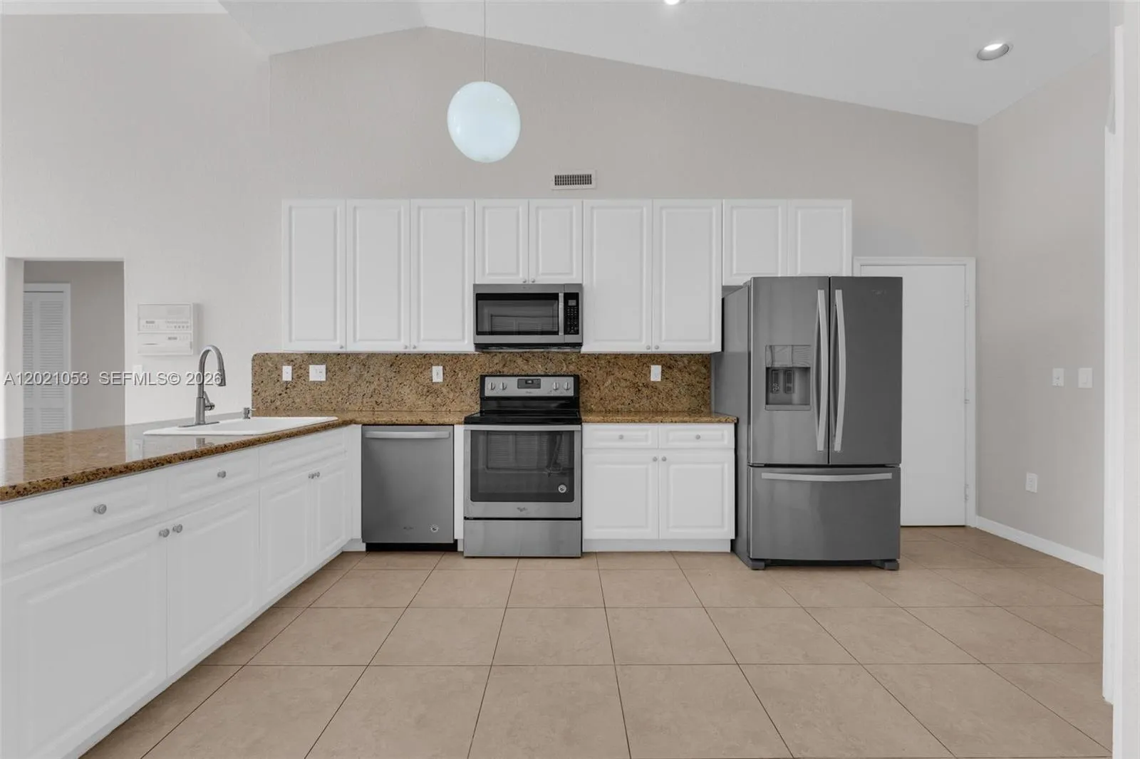 10635 NW 54th St, Doral FL 33178