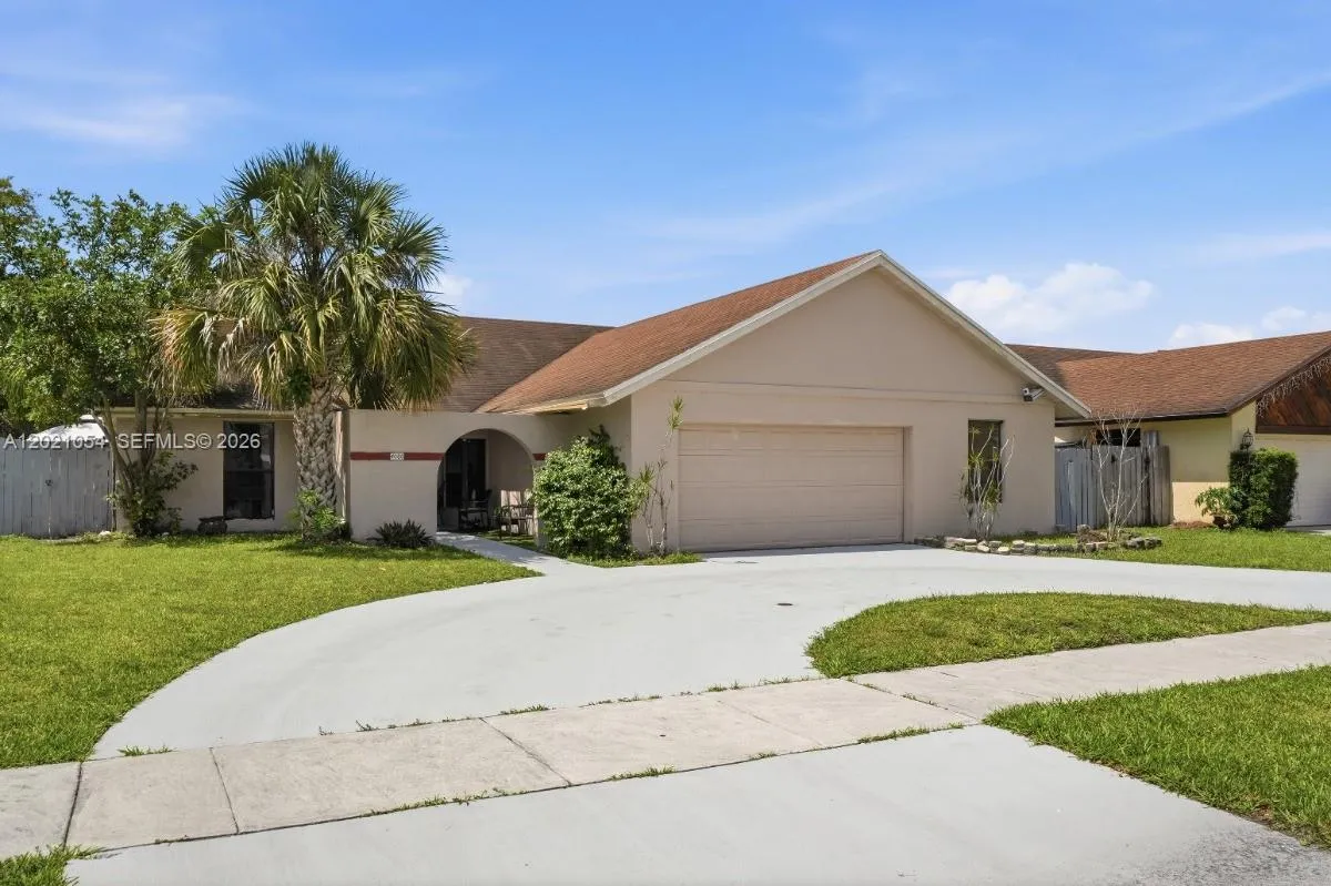 4080 NW 1st Pl, Deerfield Beach FL 33442