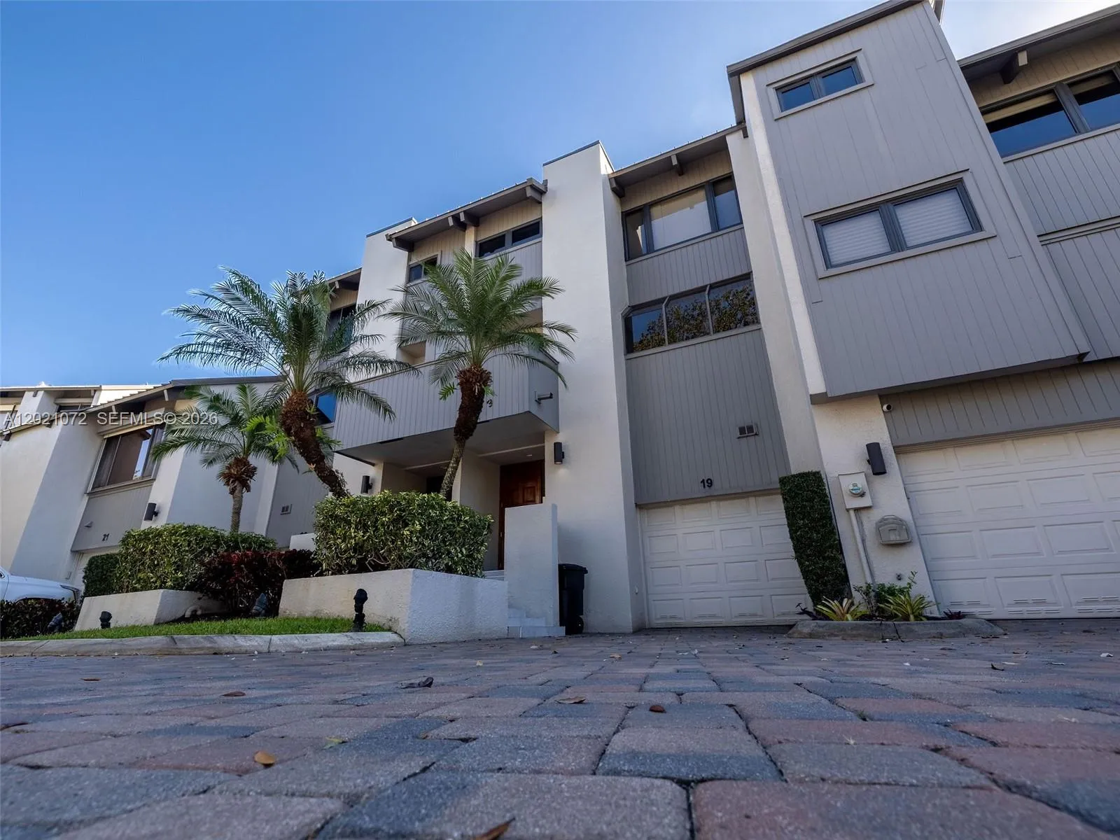 4 bedroom 4 bath for sale at 19 Port Side Dr # 19C, Fort Lauderdale FL 33316