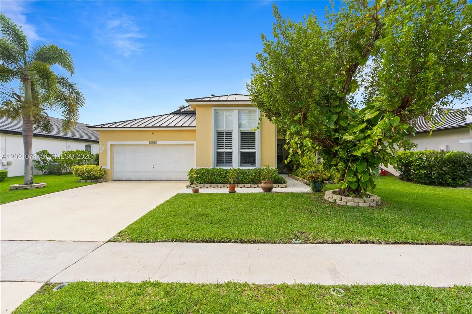 16350 SW 11th St, Pembroke Pines FL 33027