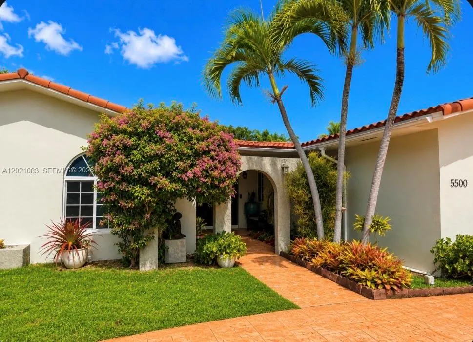 5500 SW 87th Ave, Miami FL 33165