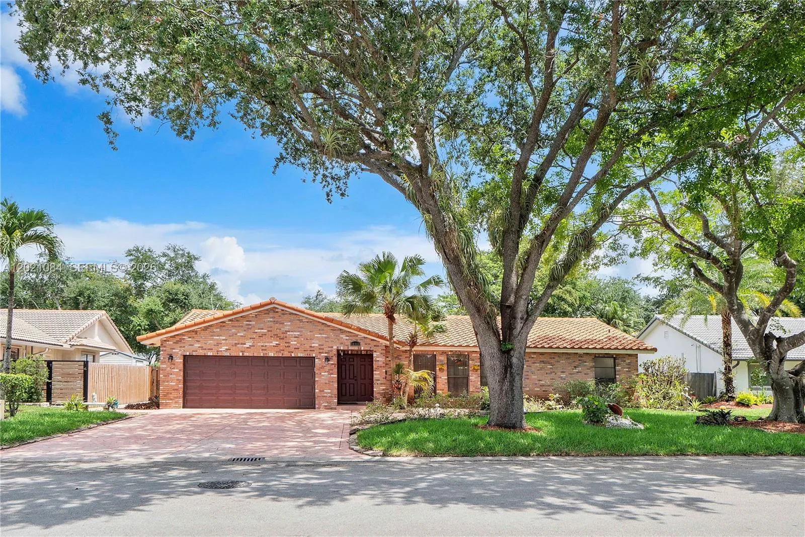 5 bedroom 2 bath for sale at 11111 NW 7th St, Coral Springs FL 33071