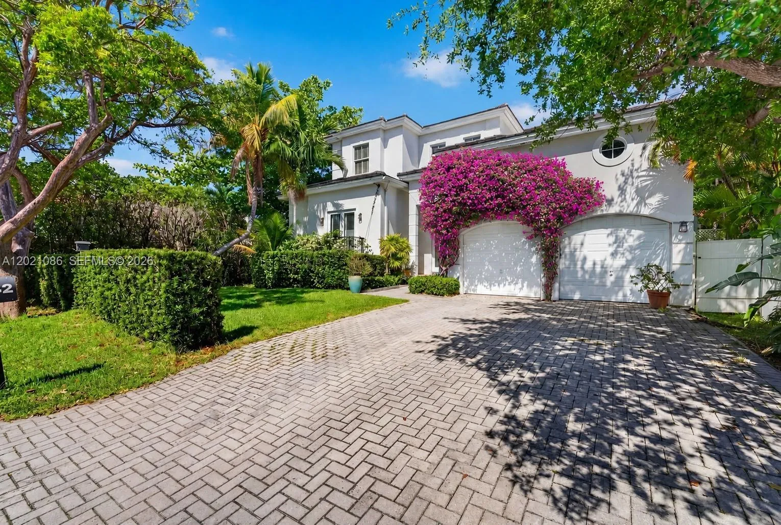 442 Ridgewood Rd, Key Biscayne FL 33149