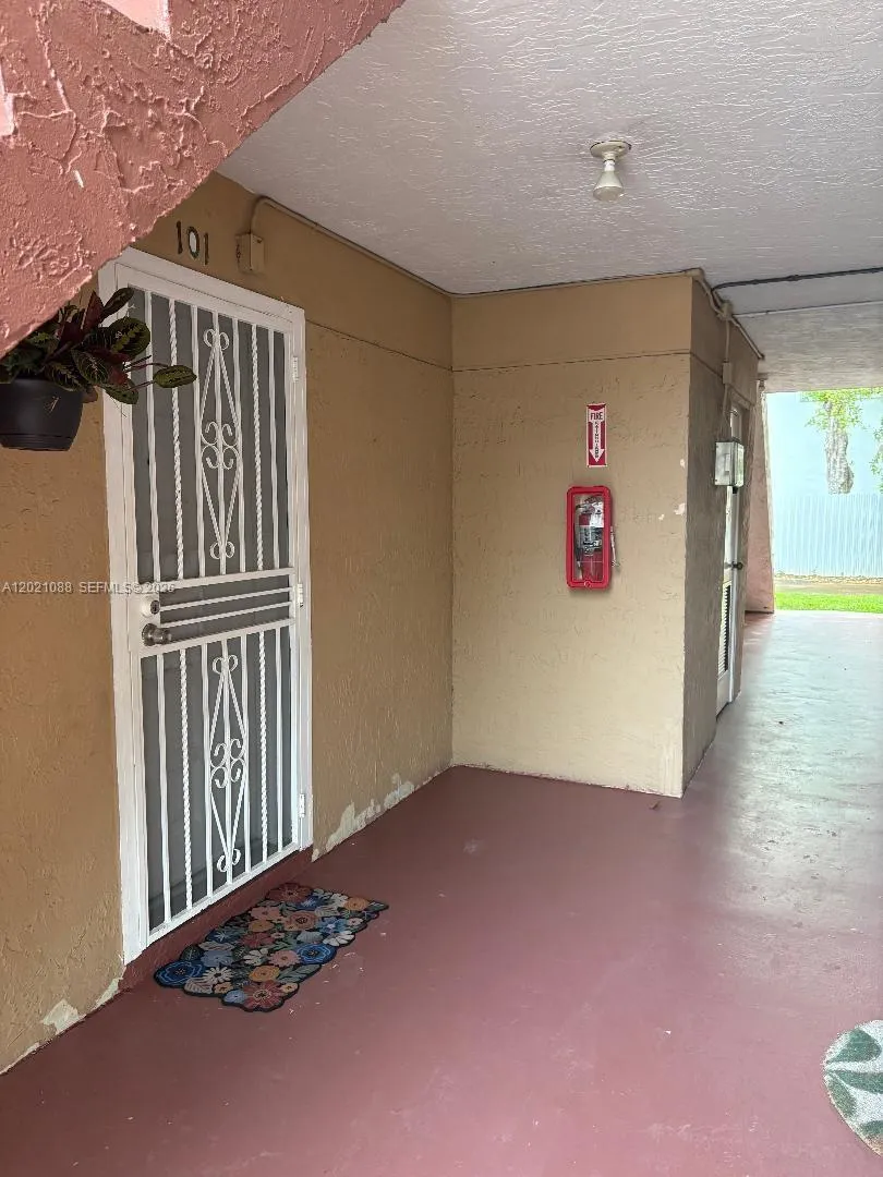 1 bedroom 1 bath for sale at 220 NW 107th Ave # 101, Miami FL 33172