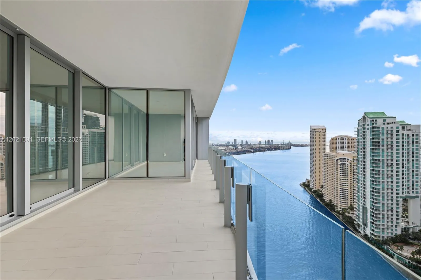 300 Biscayne Blvd Way # 3404, Miami FL 33131