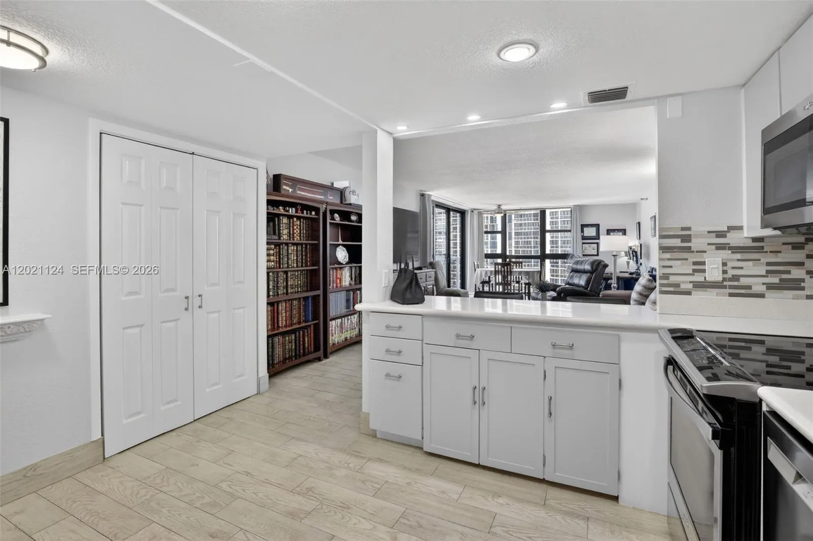 20515 E Country Club Dr # 2248, Aventura FL 33180