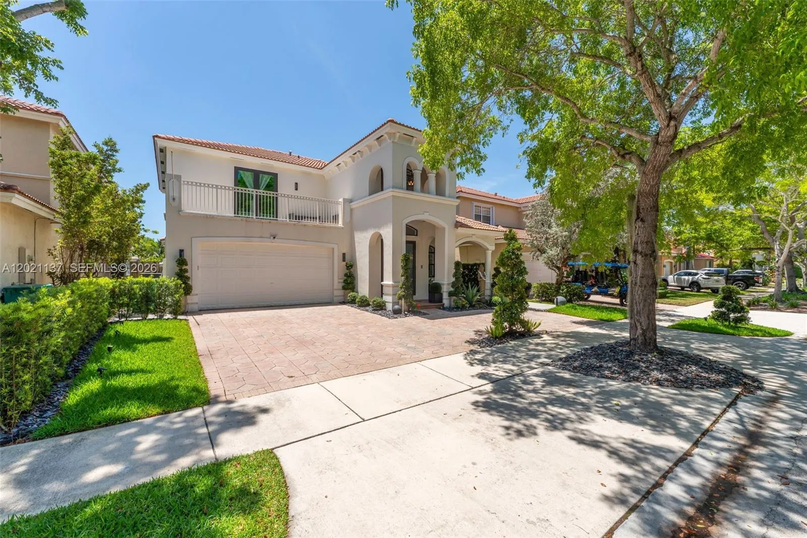 9024 SW 206th St, Cutler Bay FL 33189