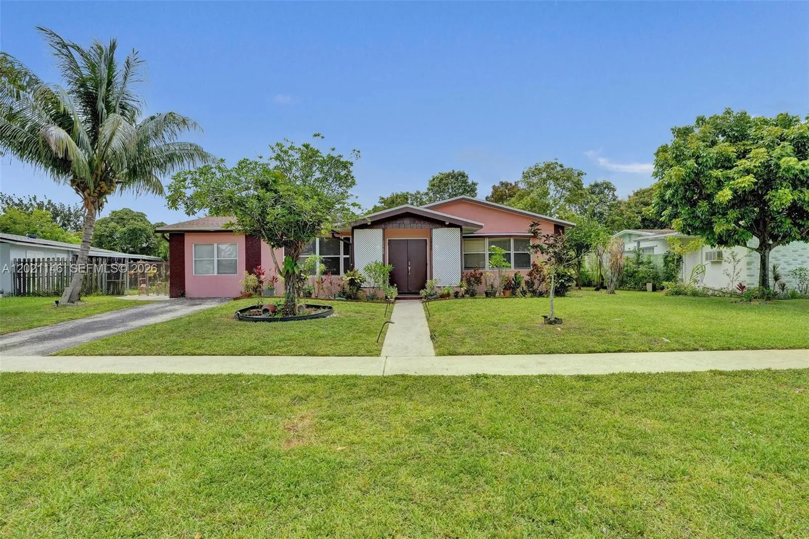 2460 NW 63rd Ter, Sunrise FL 33313