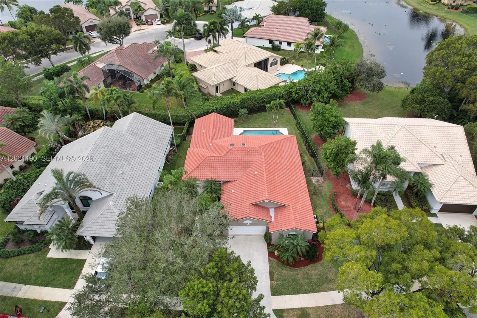 814 Heron Rd, Weston FL 33326
