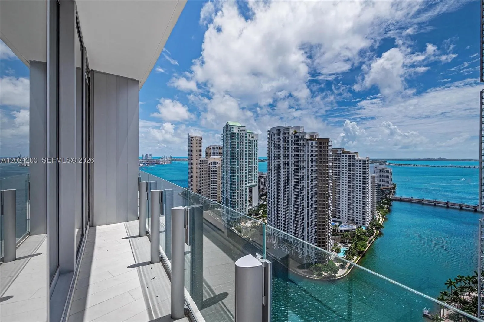300 Biscayne Boulevard Way # 2906W, Miami FL 33131
