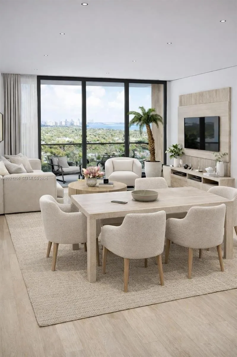 7860 NE Bayshore Ct # 2C, Miami FL 33138